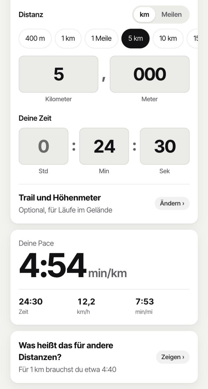 Pace-Rechner in der App: 5 km in 24:30 ergibt eine Pace von 4:54 min/km und 12,2 km/h